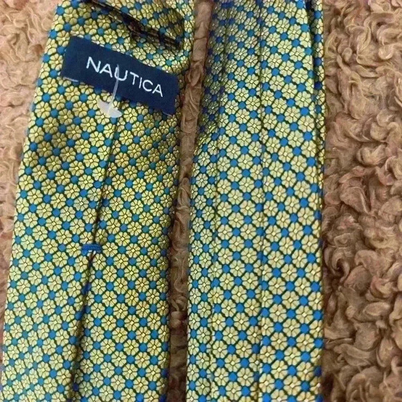 Nautica Silk Tie Men’s Floral Geometric Print | Yellow Blue Pattern | Classic - Picture 2 of 4
